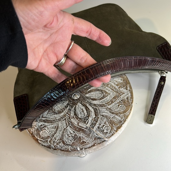 RALPH LAUREN GREEN SUEDE LEATHER, ANIMAL PRINT LEATHER STRAPS PURSE - Picture 5 of 14